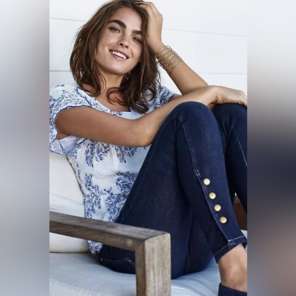 Anthropologie Pilcro Stet Twisted Seam Button Ankle Detail Jeans Size 31